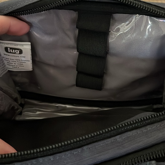 Lug Roundabout travel bag/ belt bag - Picture 4 of 7